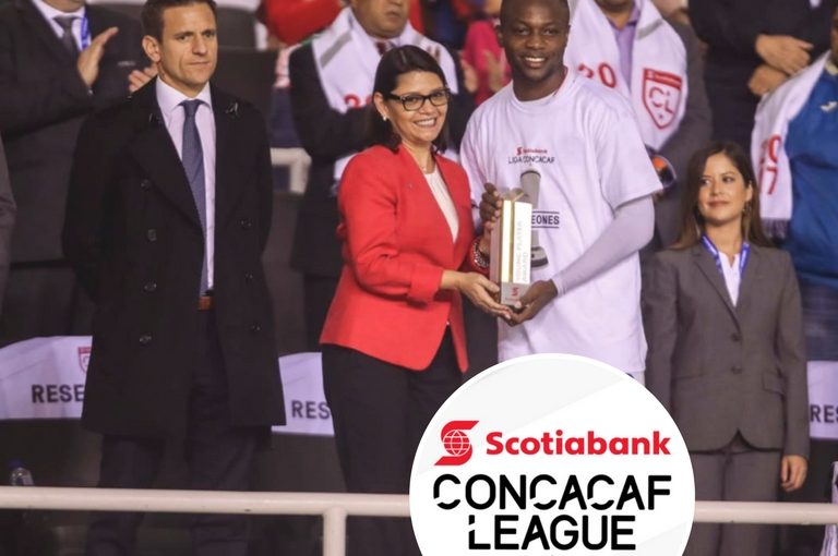 Kevin Álvarez gana el premio a al Mejor Jugador Joven Scotiabank