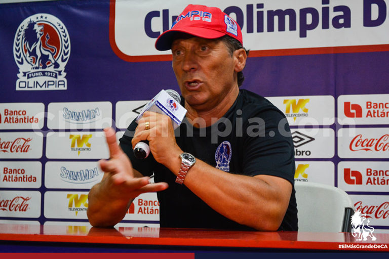 Olimpia anuncia a su nuevo Director Técnico, el argentino Pedro Troglio